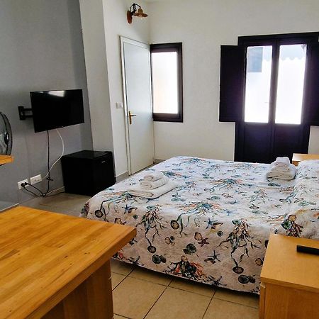 3 Mini Studios In סיניסקולה מראה חיצוני תמונה